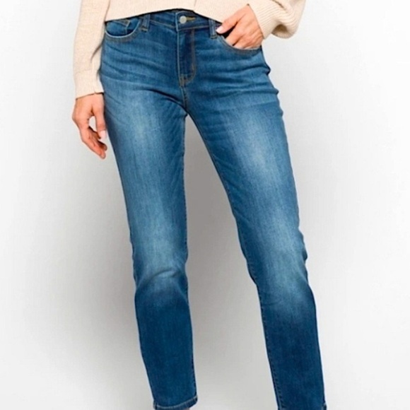 Judy Blue Relaxed Fit Mid-rise Jeans 7 / 28 - Picture 1 of 8